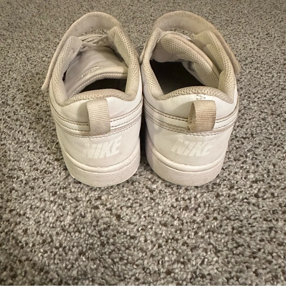 Big Kids NIKE COURT 2.5 White Sneakers Retail $60